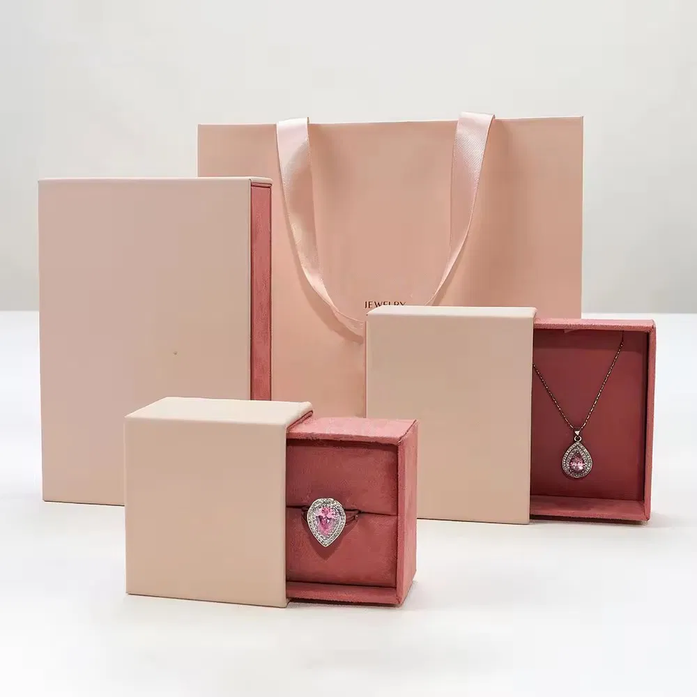 Commercio all'ingrosso di scatole per imballaggio di gioielli regalo con diapositive per cassetti in carta con stampa di logo personalizzato